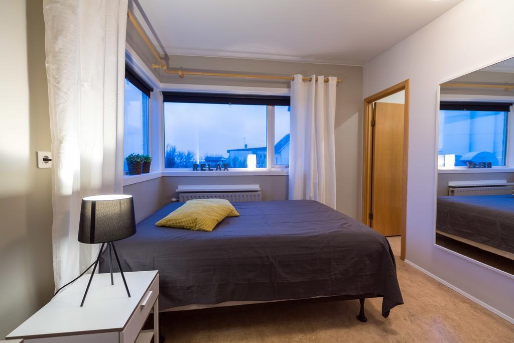 Akranes Hi Hostel - Staywest Esterno foto