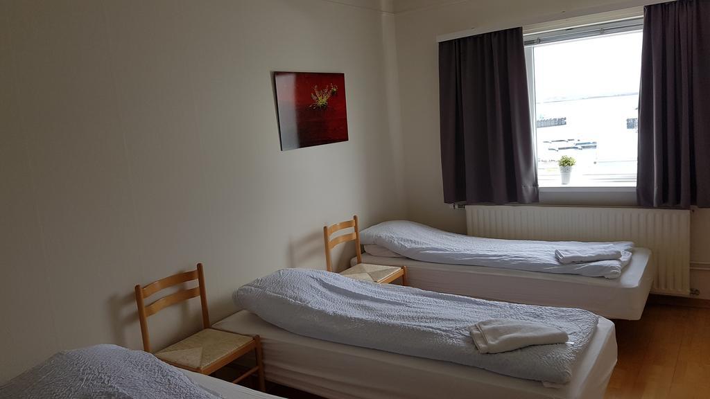 Akranes Hi Hostel - Staywest Esterno foto